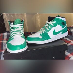 Nike Air Jordan 1 Mid Shoes Lucky Green White Black DQ8426-301 Men's Size 13
